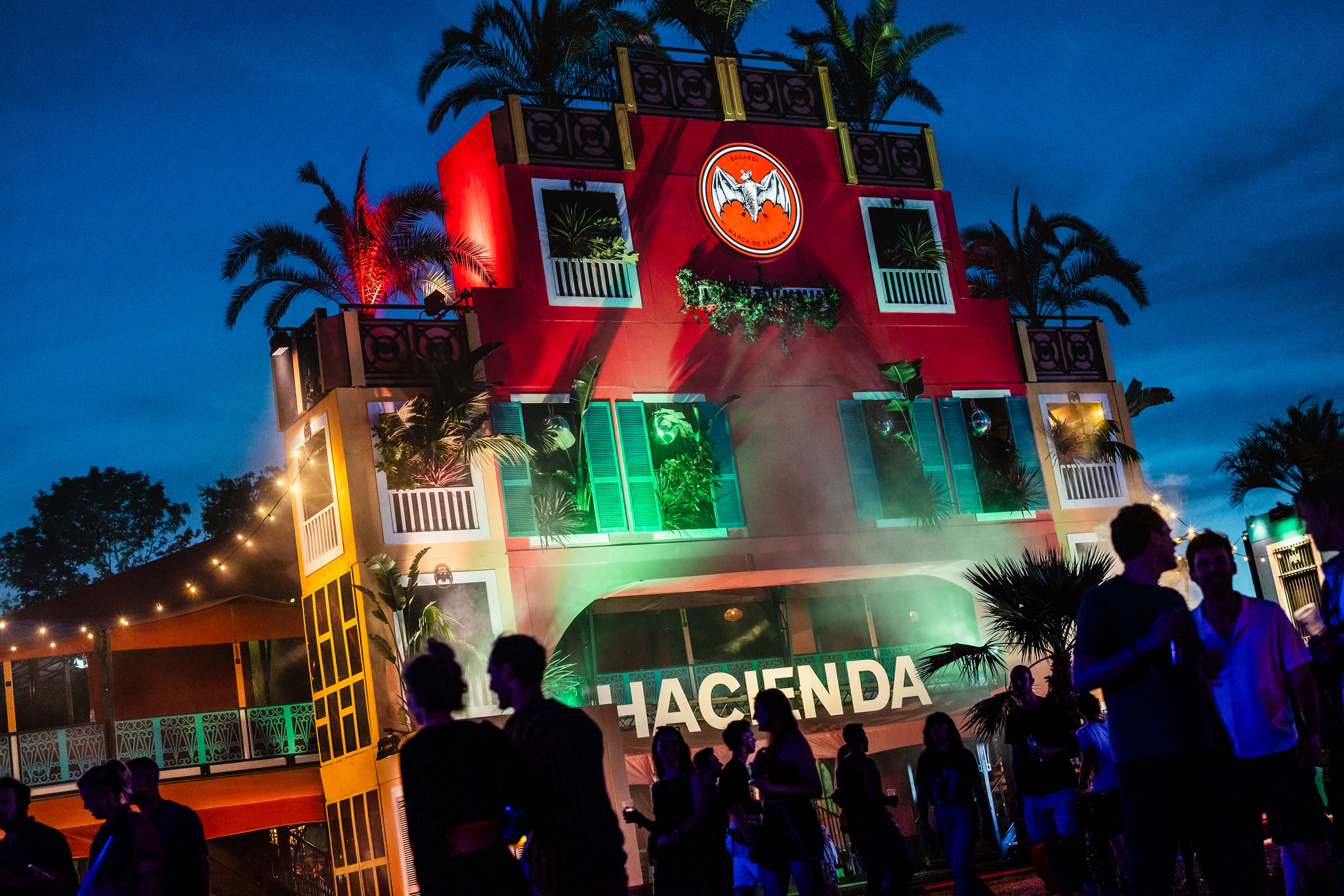 20240816 2148 Lowlands Bacardi HR 2199 FH