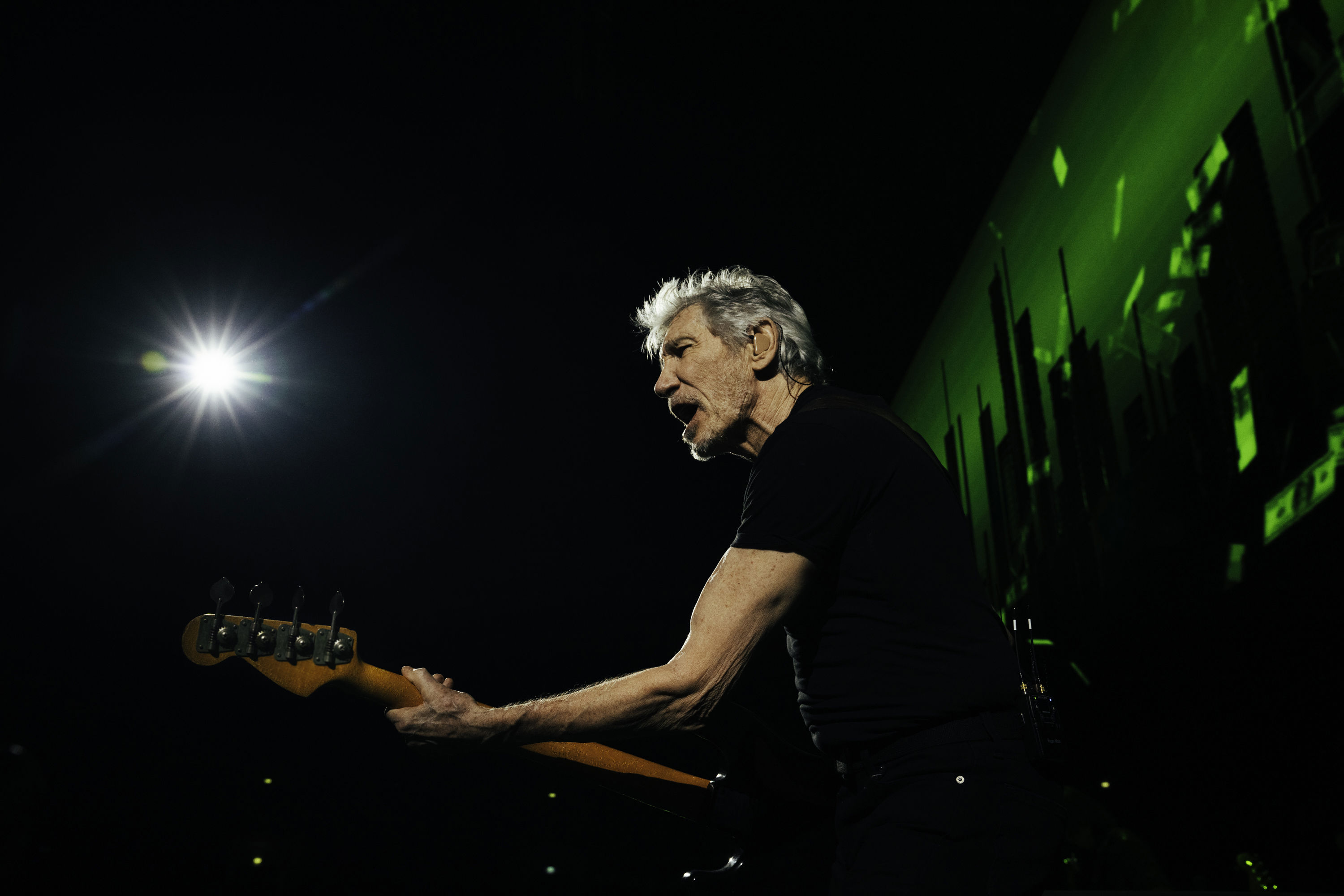 ROGER WATERS TINAD IMAGE 1